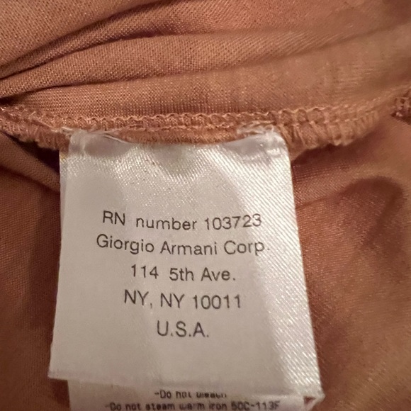 Giorgio Armani Beautiful, Elegant and Timeless Top - Picture 5 of 5